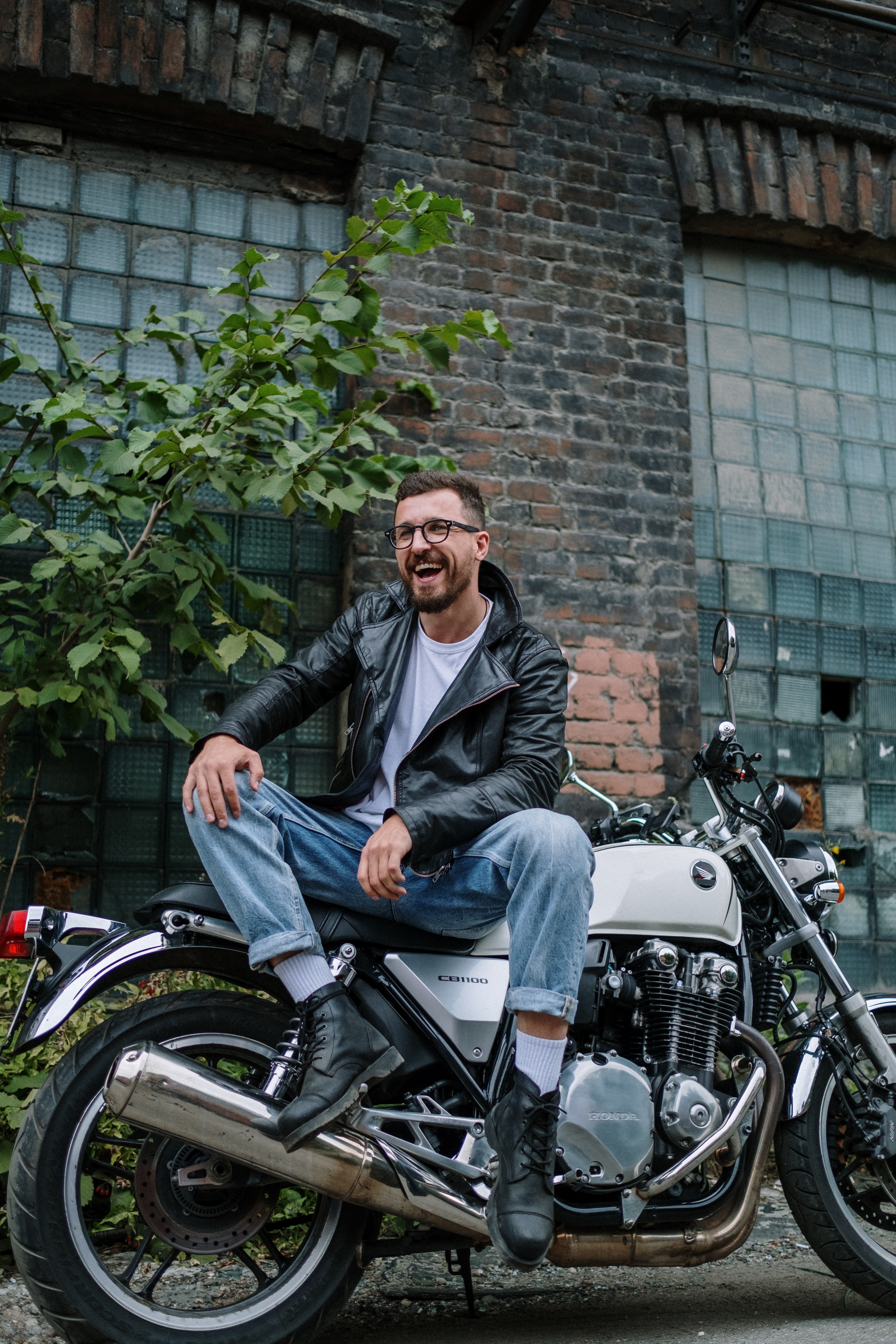 Male midlife crisis can be challenging, but it doesn't have to be destructive.